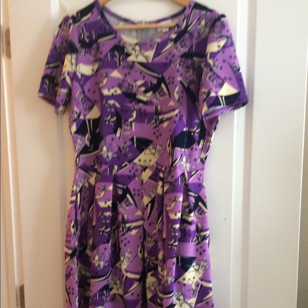EUC XL Lularoe Nightmare Before Christmas Amelia